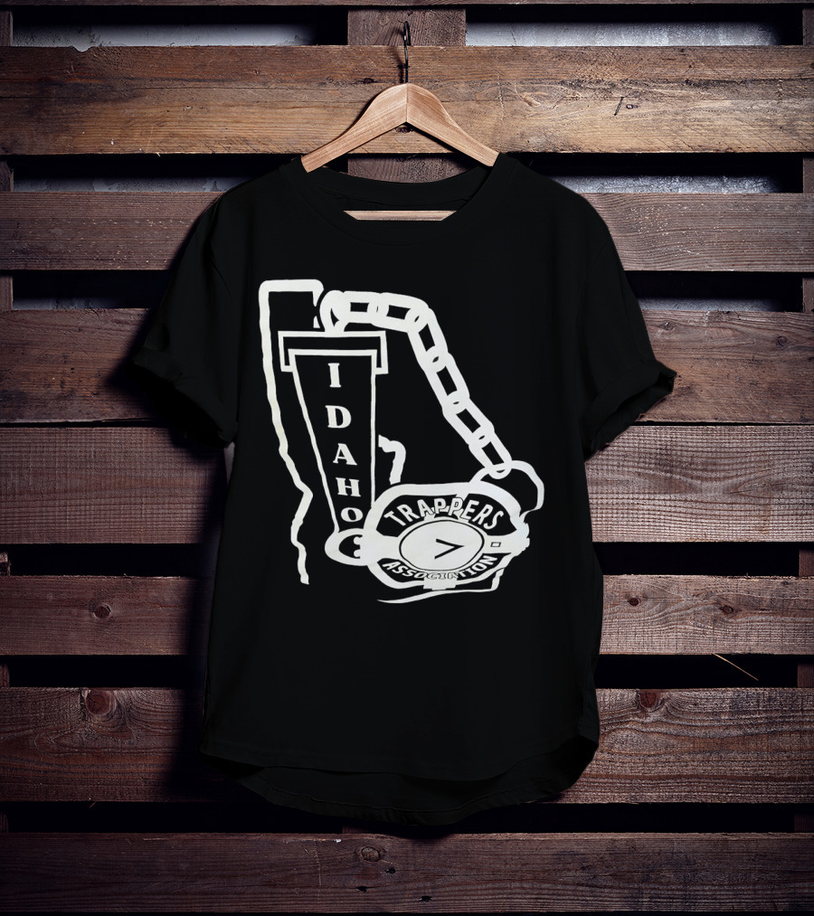 Idaho Trappers Association Logo With Trapper Symbol And Chain T-Shirt