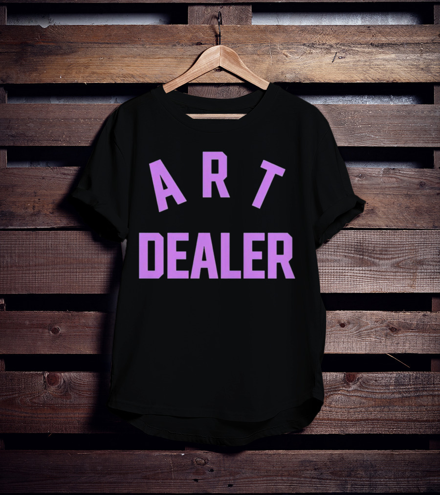 ART DEALER Classic Bold Typography T-Shirt