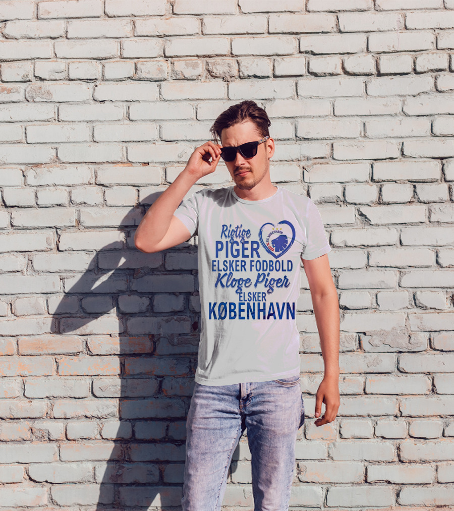 Rigtige Piger Elsker Fodbold Kloge Piger Elsker København FC T-Shirt