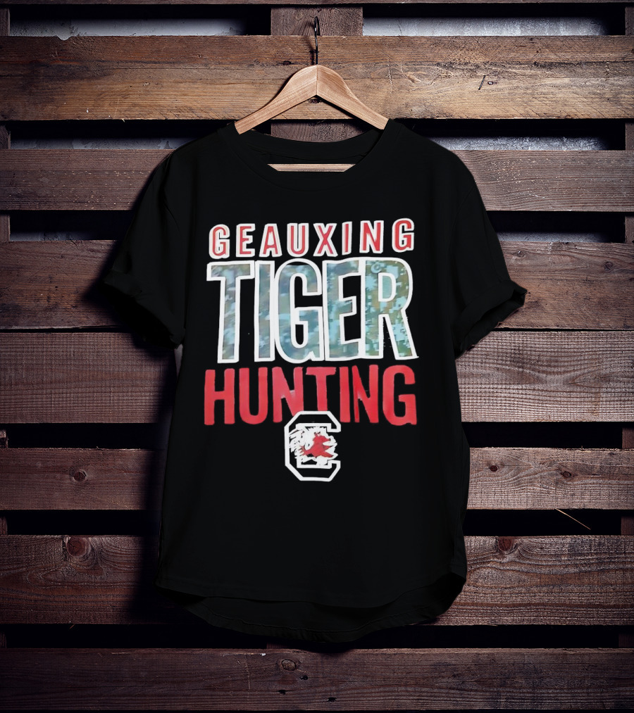 Geauxing Tiger Hunting South Carolina Gamecocks C T-Shirt