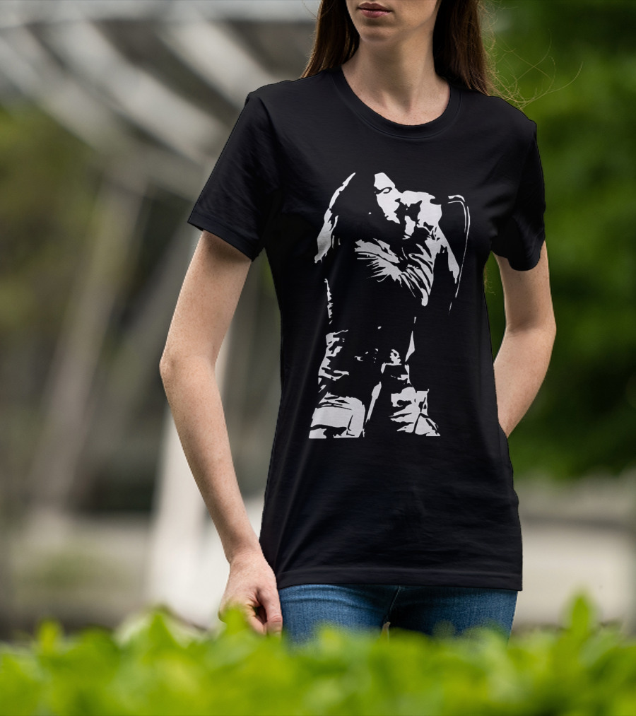 Eddie Vedder Pearl Jam Mic Performance T-Shirt