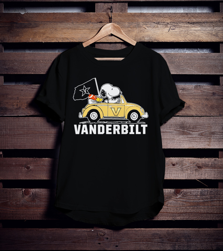 Snoopy And Woodstock Vanderbilt Commodores Driving Car T-Shirt