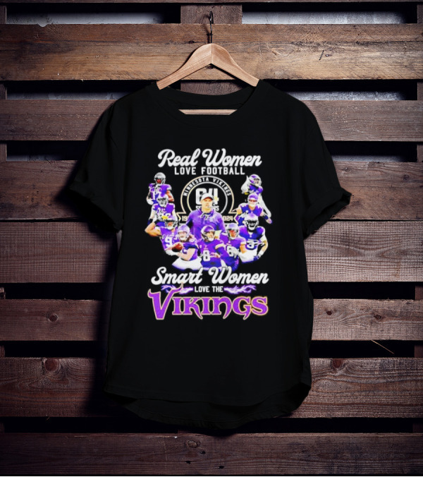 Real Women Love Football Smart Women Love The Minnesota Vikings Players Signatures T-Shirt