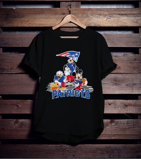 Mickey Donald Goofy Patriots Football Disney Crossover T-Shirt