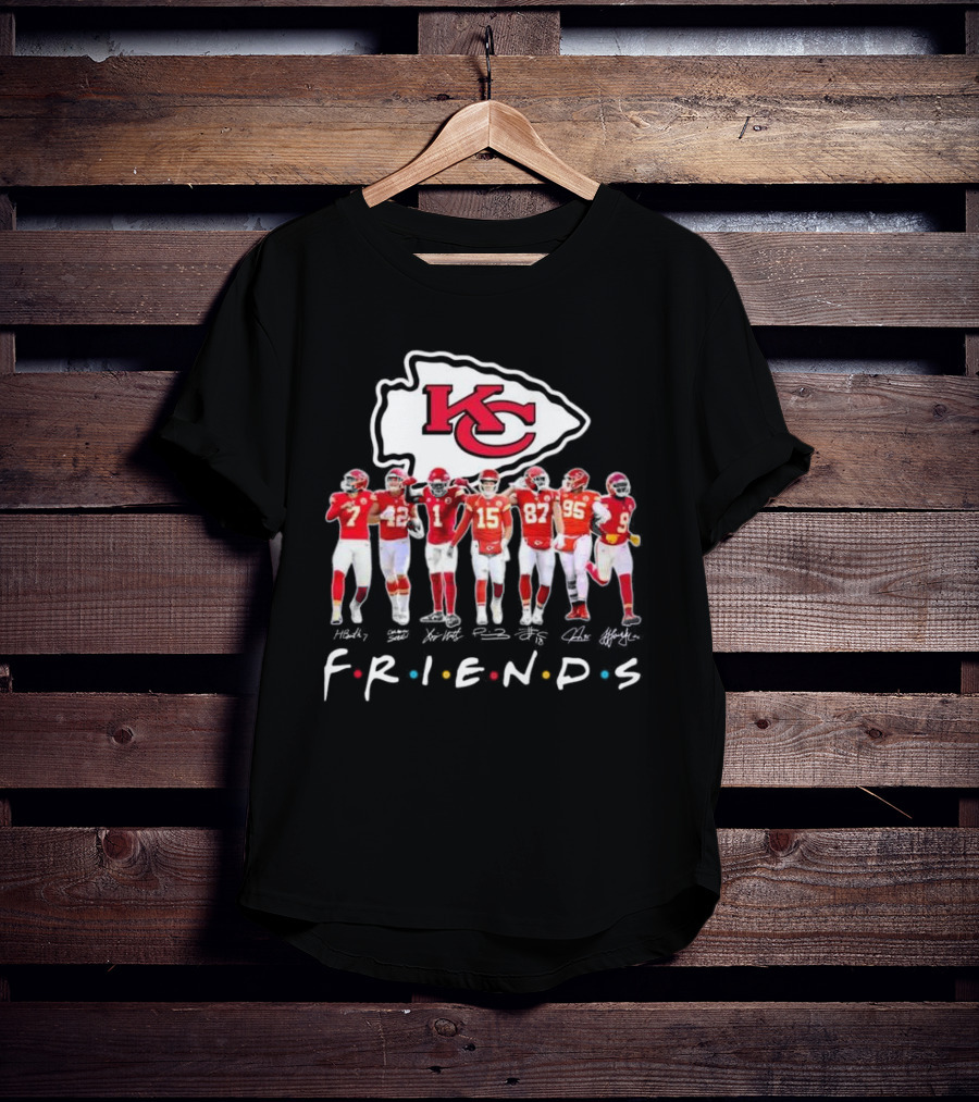 Kansas City Chiefs Friends Signatures Football Team T-Shirt