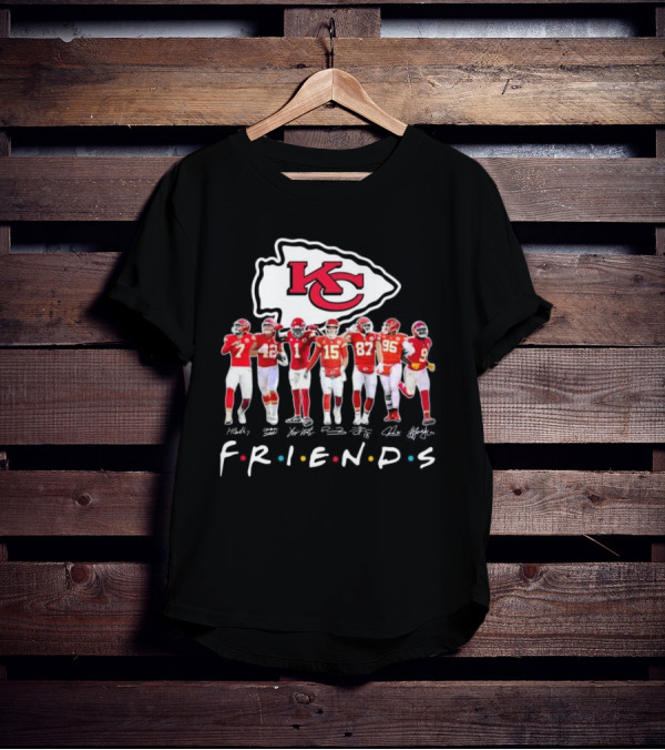 Kansas City Chiefs Friends Signatures Football Team T-Shirt