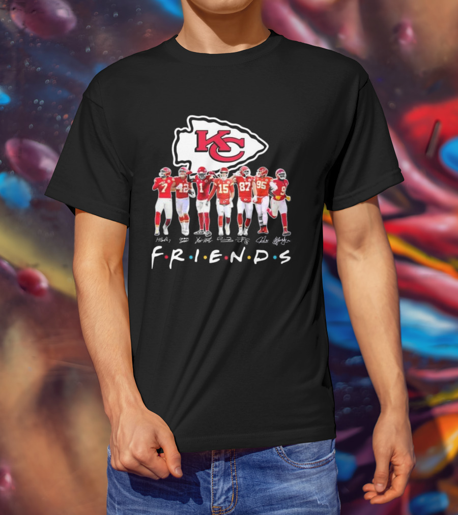 Kansas City Chiefs Friends Signatures Football Team T-Shirt