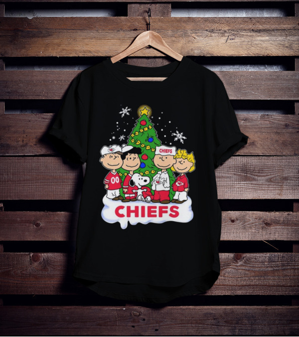 Kansas City Chiefs Snoopy Peanuts Christmas Chiefs Holiday T-Shirt