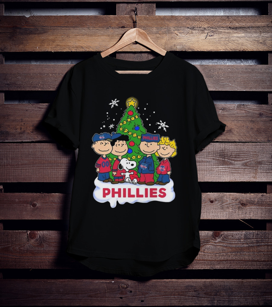 Philadelphia Phillies Snoopy Peanuts Christmas Tree T-Shirt