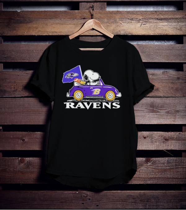 Snoopy And Woodstock Driving Ravens Car With Flag T-Shirt