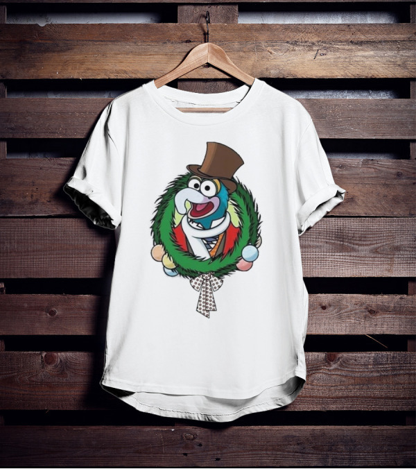 Cute Gonzo The Muppet Christmas Carol Wreath T-Shirt