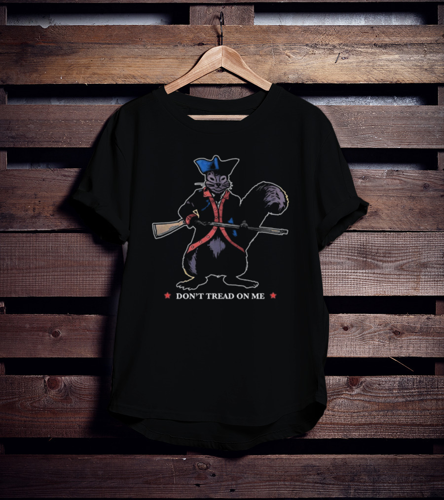 Freethepeople Don’t Tread On Me Patriot Squirrel Commander T-Shirt