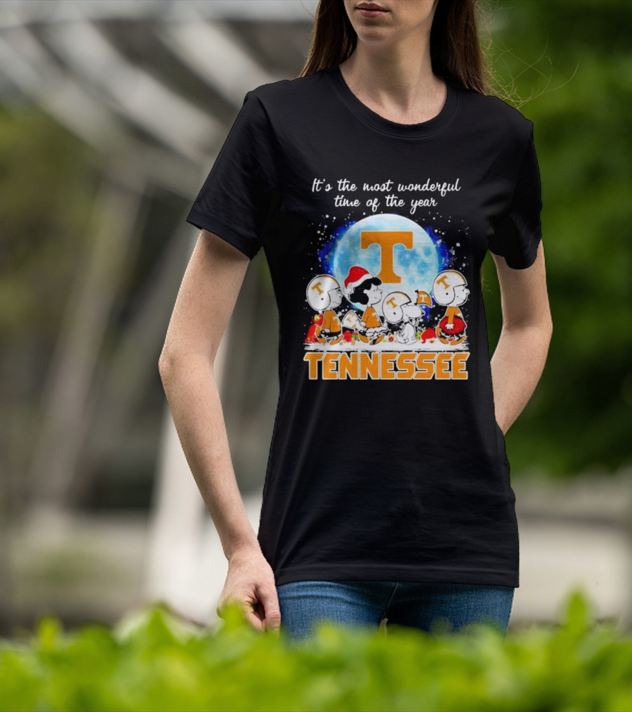 Peanuts Tennessee Volunteers It's The Most Wonderful Time Of The Year Christmas Snoopy Woodstock Lucy Moon T-Shirt