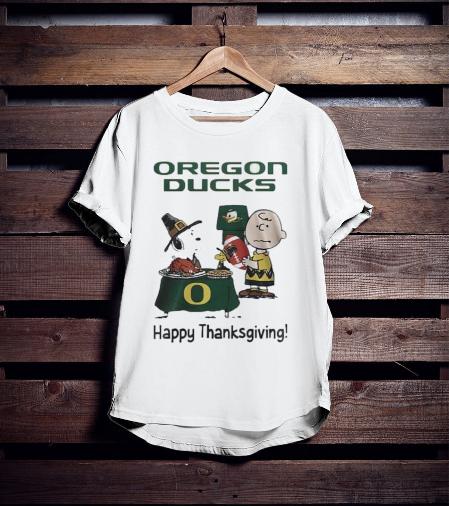 Oregon Ducks Peanuts Happy Thanksgiving Football T-Shirt