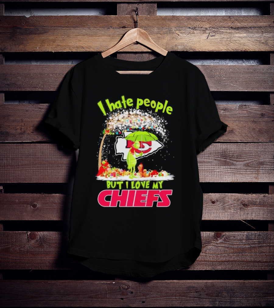 I Hate People But I Love My Chiefs Grinch And Max Kansas City Chiefs Christmas T-Shirt