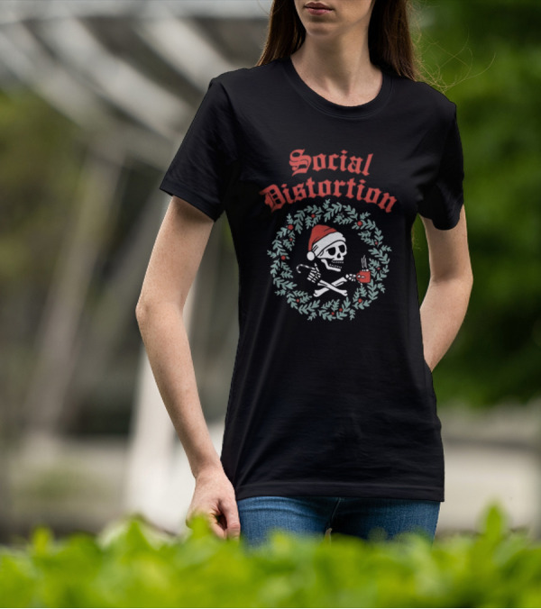 Social Distortion Santa Skelly Holiday Wreath T-Shirt