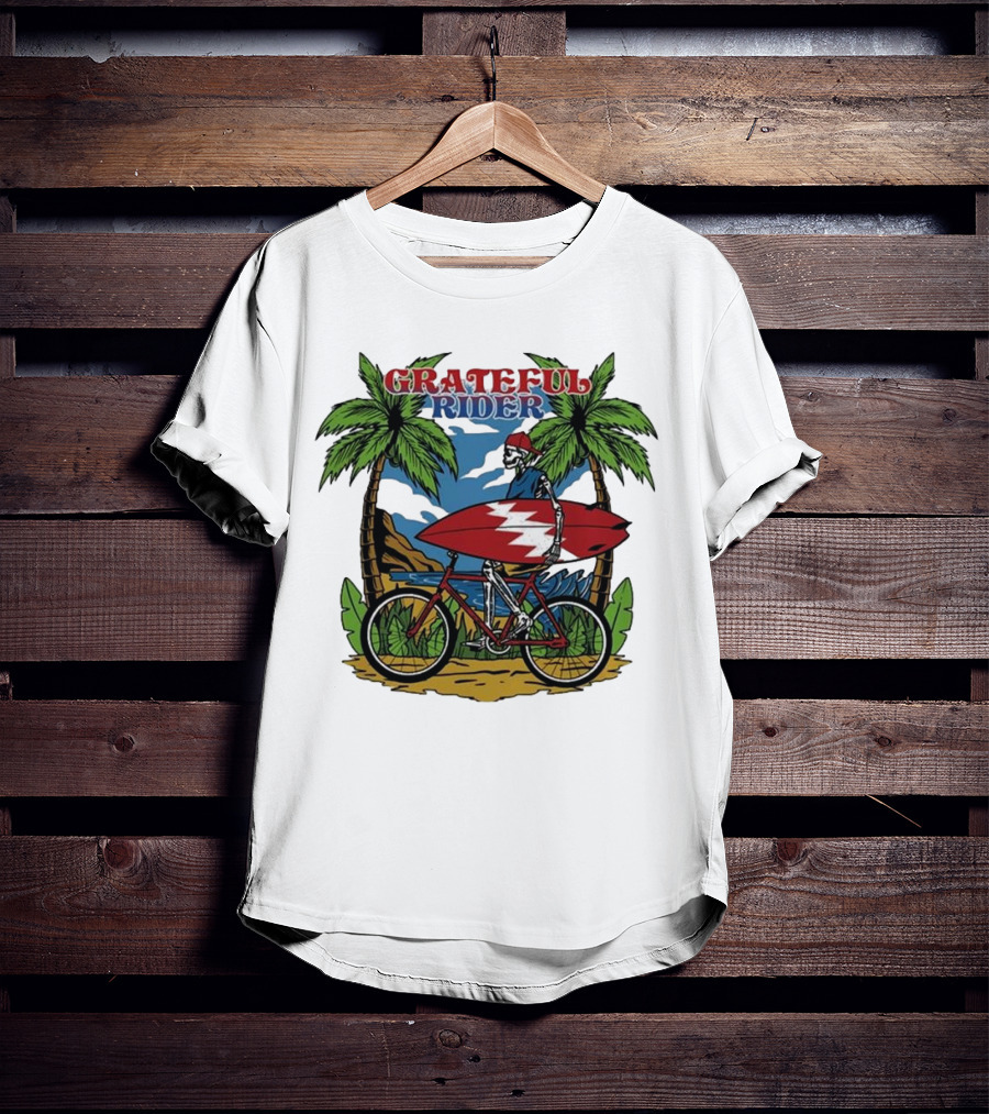 Grateful Rider Skeleton Beach Cruiser With Surfboard And Palm Trees T-Shirt