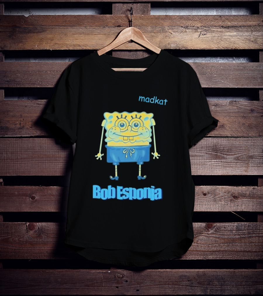 Madkat X Bob Esponja Collaboration Featuring Iconic Sponge Character T-Shirt