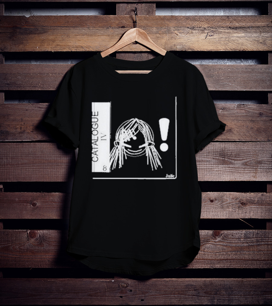 Catalogue IV Julie T-Shirt