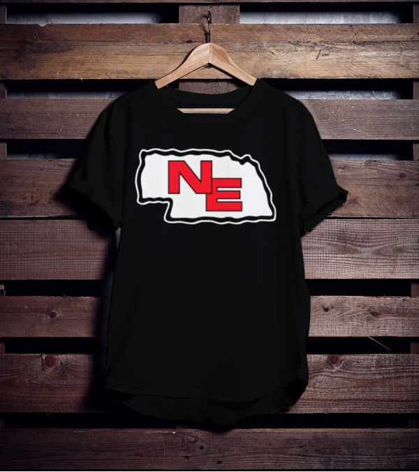 NE Nebraska State Outline Arrowhead T-Shirt
