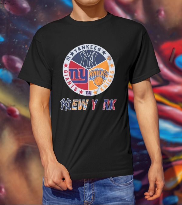 New York Yankees Giants Knicks Circle Yankees Giants Knicks New York T-Shirt