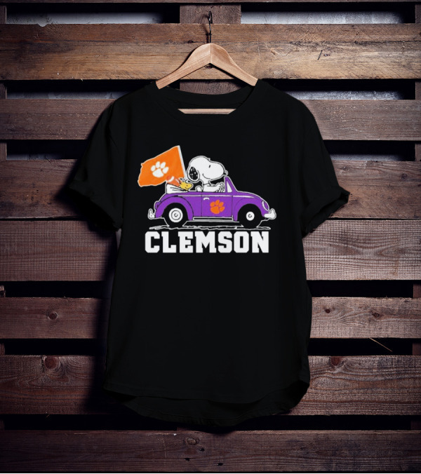 Peanuts Snoopy Woodstock Driving Purple Car With Clemson Tigers Flag CFP T-Shirt