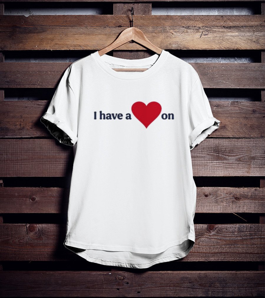 Familyfriendlyog I Have A Heart On Red Heart Design T-Shirt