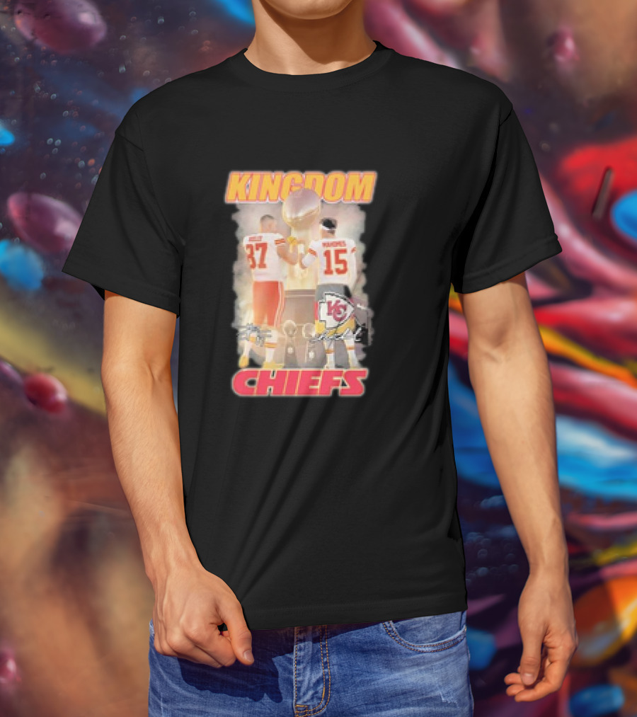 Chiefs Kingdom Travis Kelce Patrick Mahomes Trophy Celebration T-Shirt