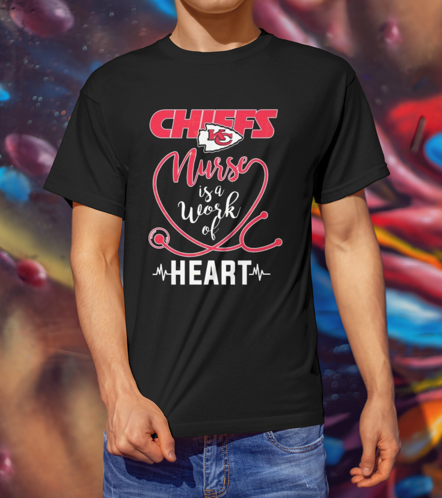 Kansas City Chiefs Nurse Is A Work Of Heart With Arrowhead Logo And Stethoscope Design T-Shirt