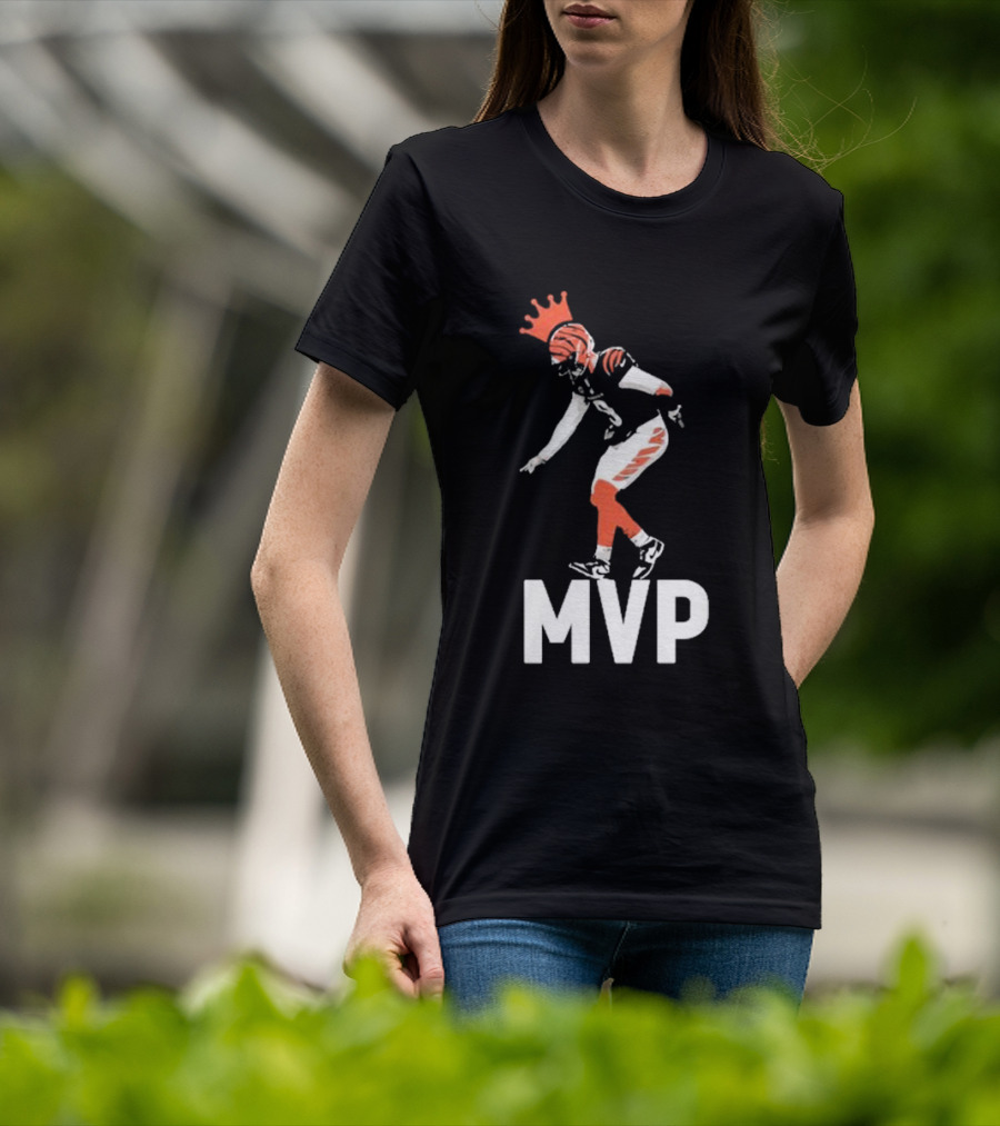 Lfg Cincy Jackpot Joey Mvp Football Player Illustration With Crown T-Shirt