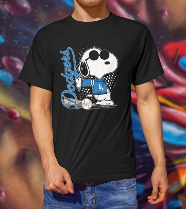 Los Angeles Dodgers Snoopy MLB 2025 Peanuts Baseball Collaboration T-Shirt
