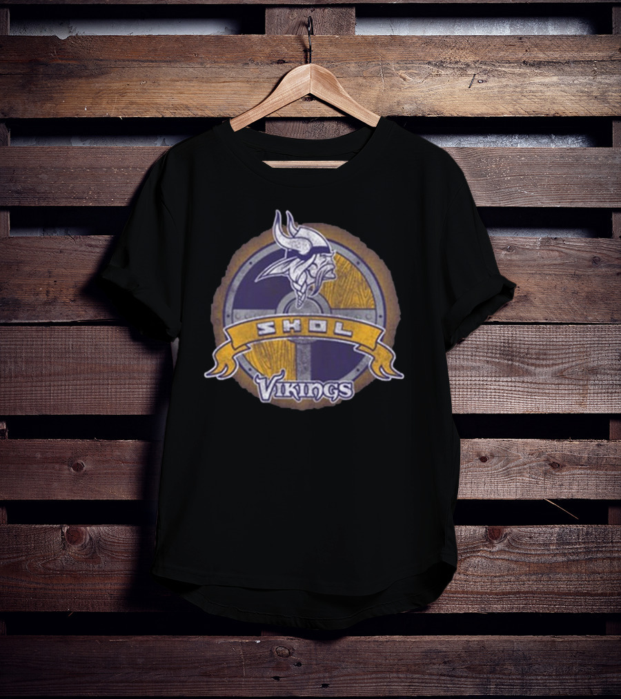 Minnesota Vikings Skol Shield Logo Vintage Emblem T-Shirt