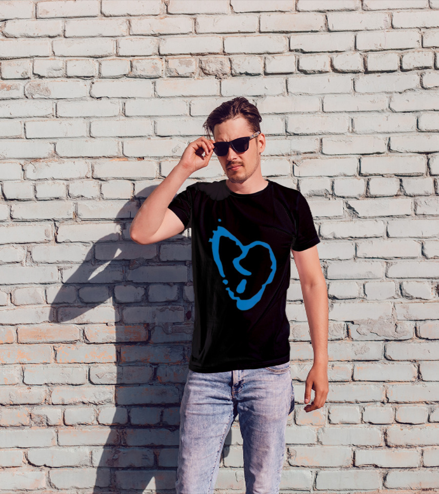 Revenge Lightning Heartbreak Blue Broken Heart Outline T-Shirt