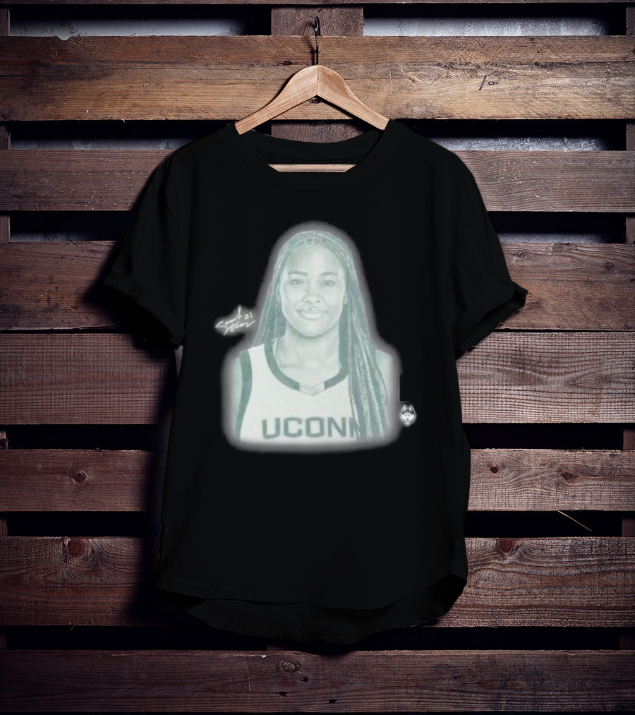 Sarah Strong UConn Huskies Signature Pencil Drawing T-Shirt