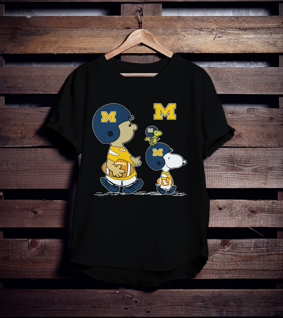 Michigan Wolverines Snoopy And Woodstock Football Helmets T-Shirt