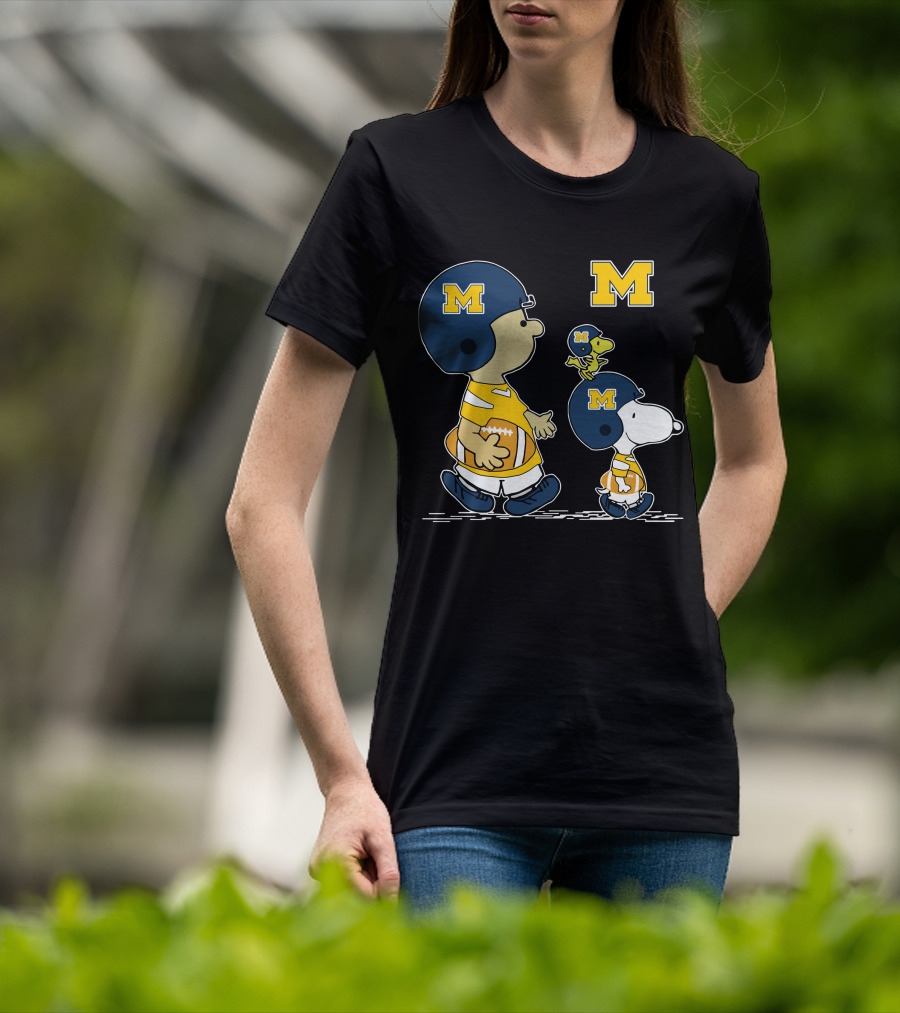 Michigan Wolverines Snoopy And Woodstock Football Helmets T-Shirt