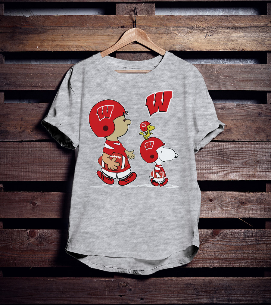 Wisconsin Badgers Snoopy Football Helmet Peanuts Characters Walking Together T-Shirt