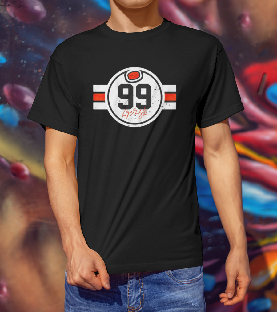 Wayne Gretzky No. 99 Edmonton Signature Hockey Puck Circle T-Shirt
