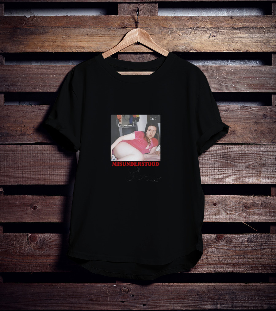 MISUNDERSTOOD Genius - Woman In Pink Room T-Shirt