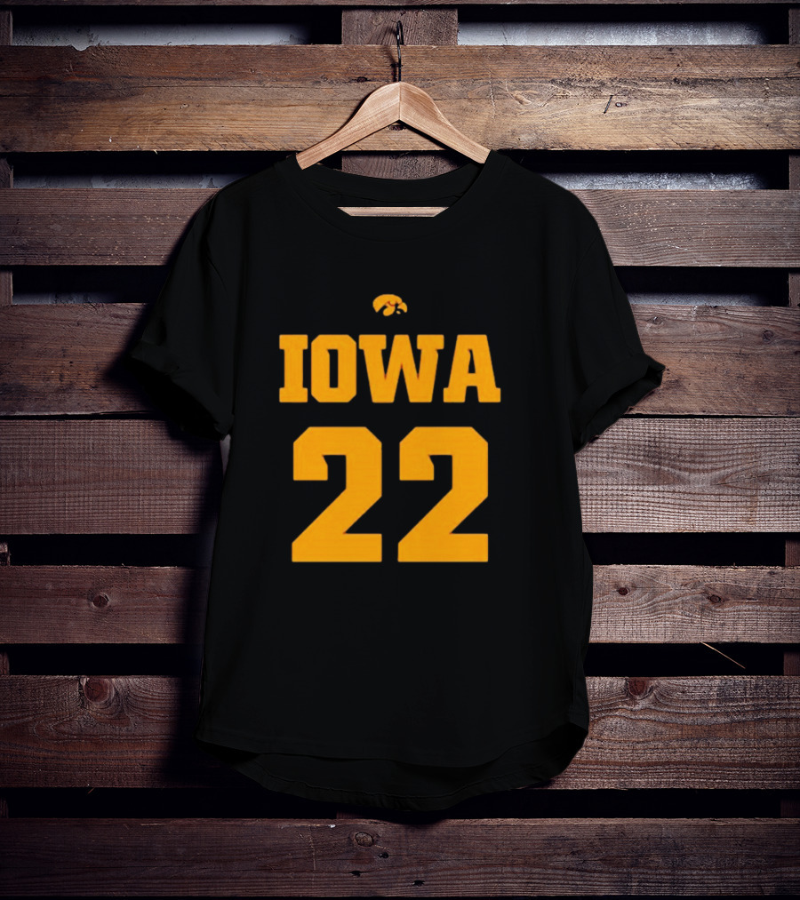 Iowa Hawkeyes 22 Caitlin Clark T-Shirt