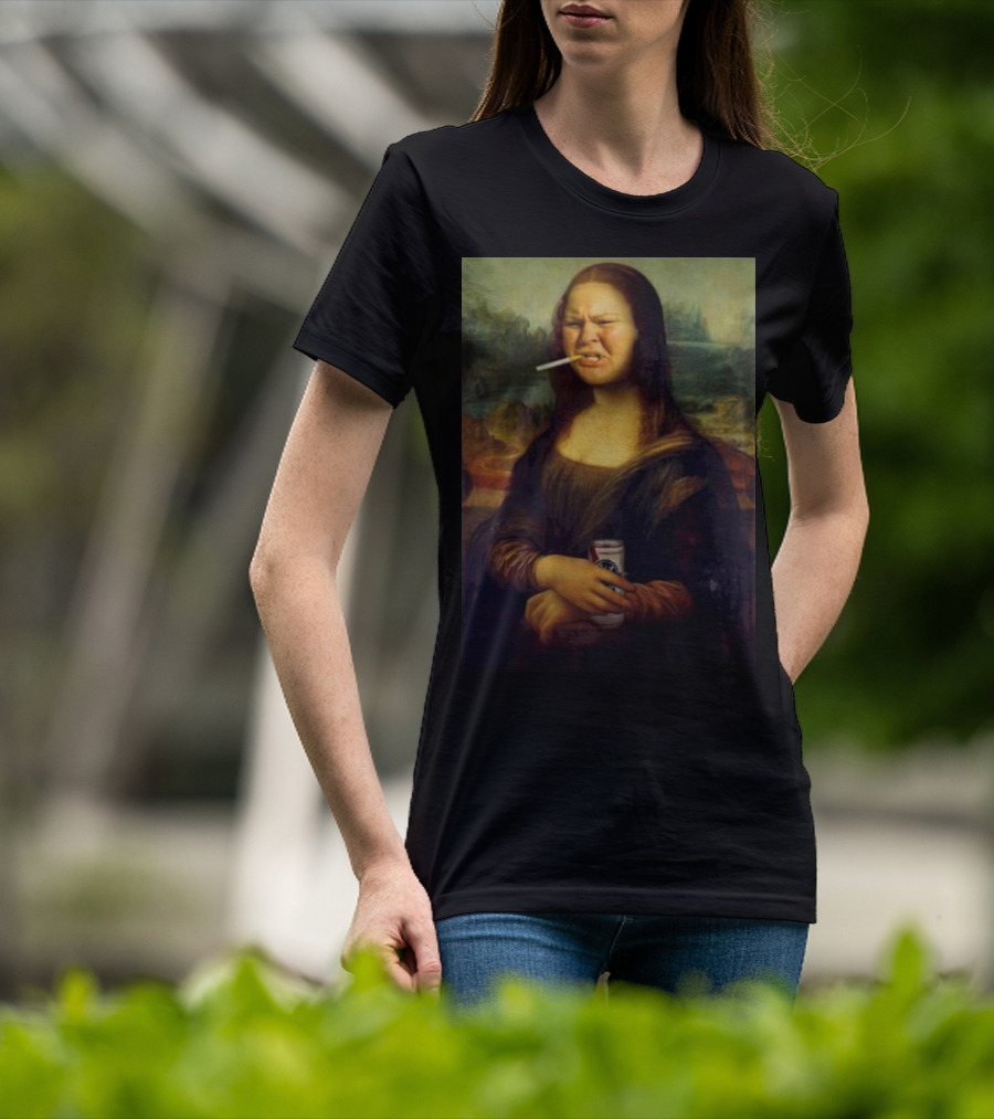 Tammy Mona Lisa Smoking Cigarette Holding Beer Can T-Shirt