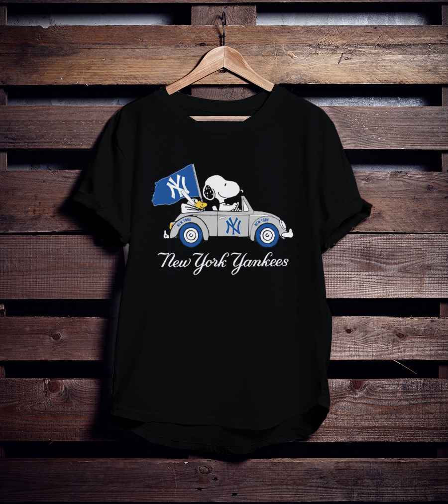 Snoopy And Woodstock Driving Car With New York Yankees Flag T-Shirt