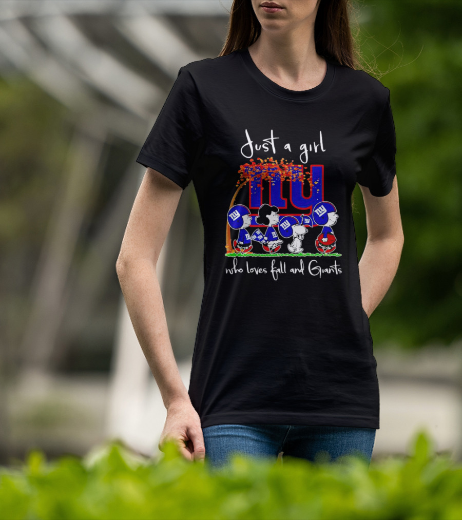 Just A Girl Who Loves Fall And New York Giants Peanuts Characters T-Shirt