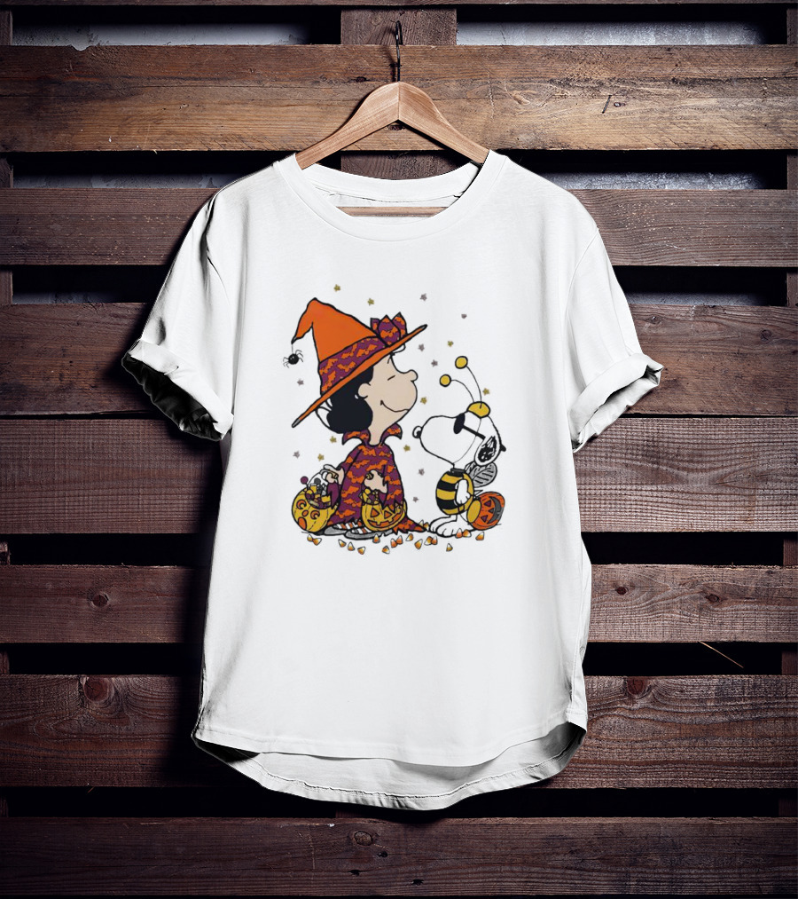 Snoopy Halloween Witch And Bee Pumpkins T-Shirt