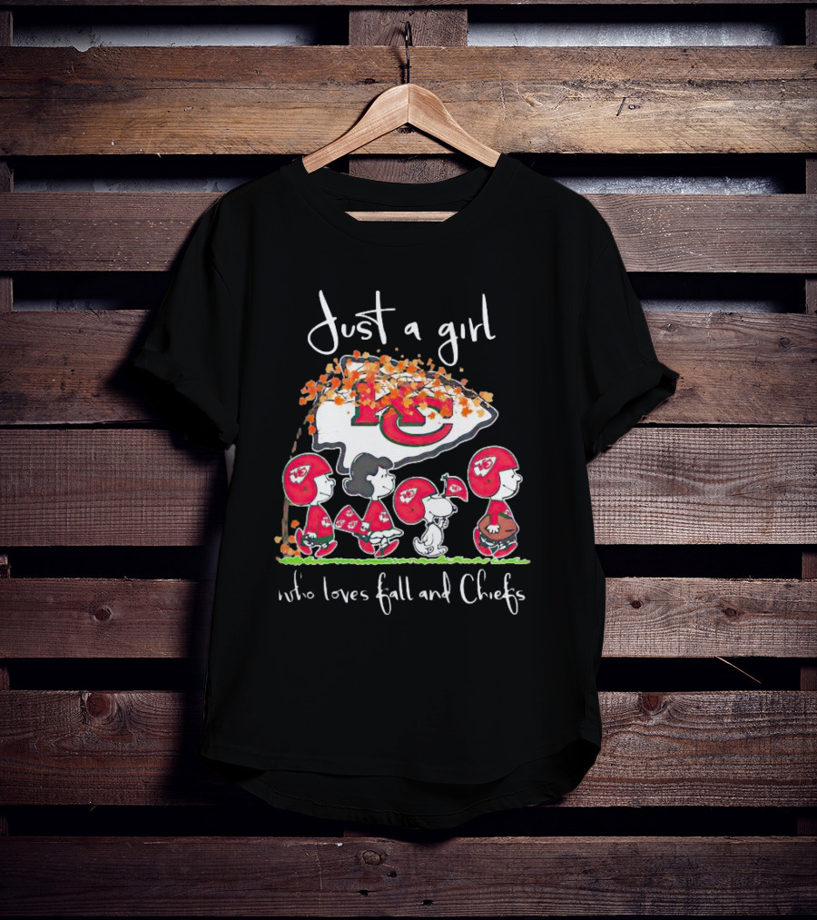 Just A Girl Who Loves Fall And Chiefs Peanuts Characters T-Shirt