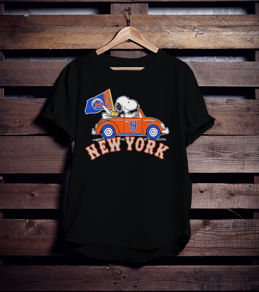 Snoopy Woodstock Driving New York Mets Car Flag T-Shirt