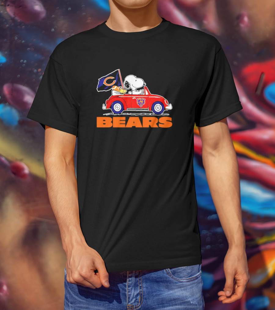 Chicago Bears Snoopy And Woodstock Driving Car With Flag T-Shirt