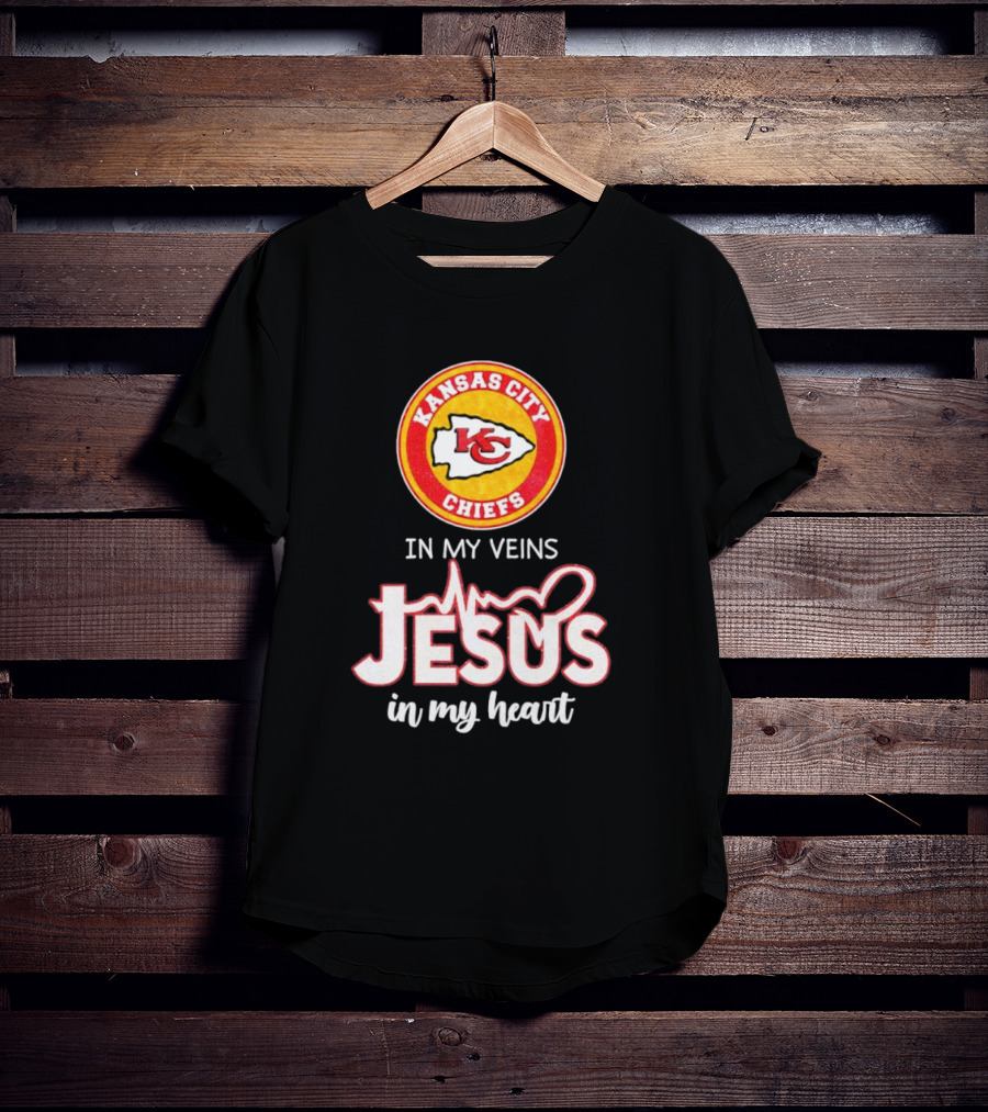 Kansas City Chiefs In My Veins Jesus In My Heart Football Faithful T-Shirt