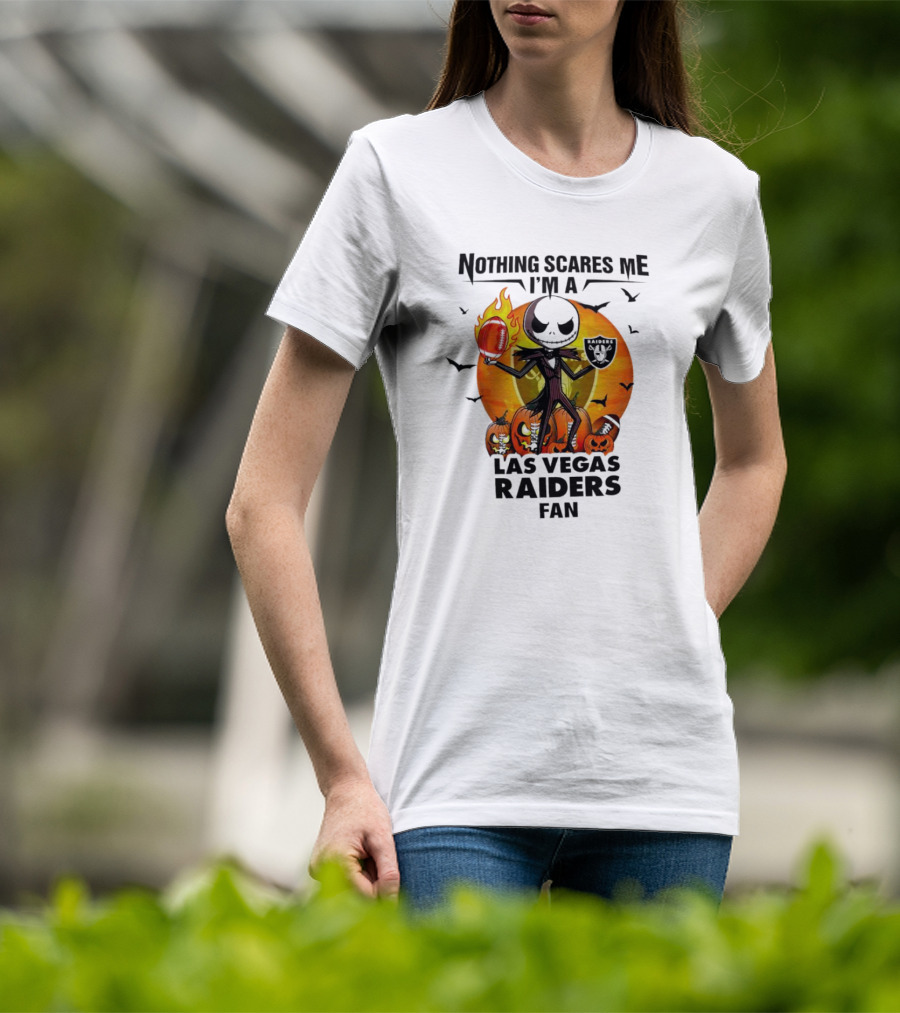 Nothing Scares Me I'm A Las Vegas Raiders Fan Halloween Jack Skellington Pumpkins T-Shirt