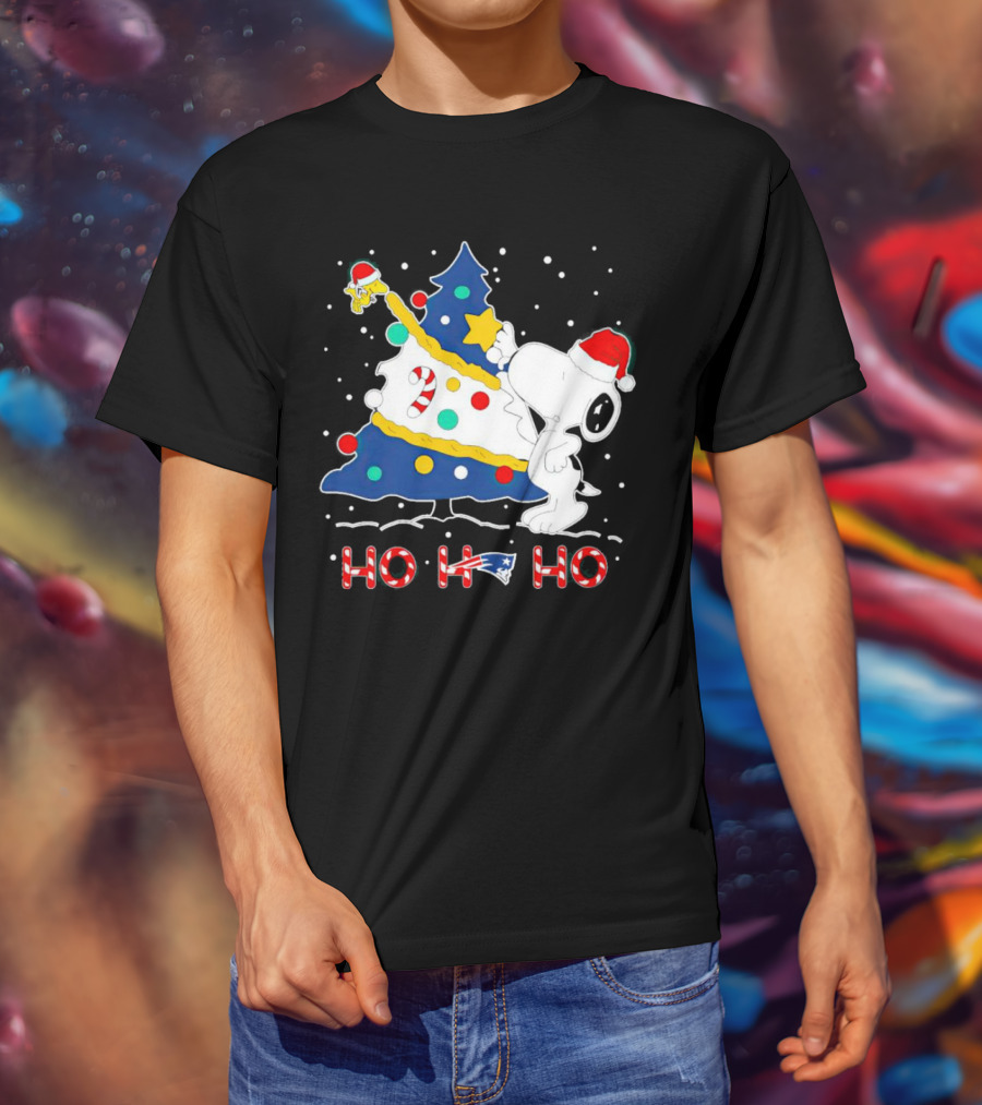 Snoopy Woodstock Decorating Christmas Tree New England Patriots Ho Ho Ho T-Shirt